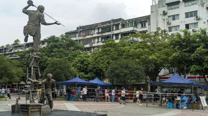 Residents line up for Covid-19 screening in Chengdu in