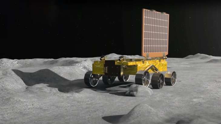 chandrayaan-3-pragyan-rover-rolls-out-from-vikram-lander-isro