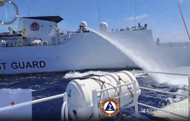 Chinese vessels fired a water cannon on Filipino boats in