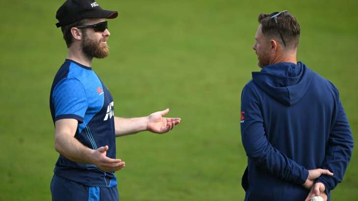 Kane Williamson and Ian Bell during training session in