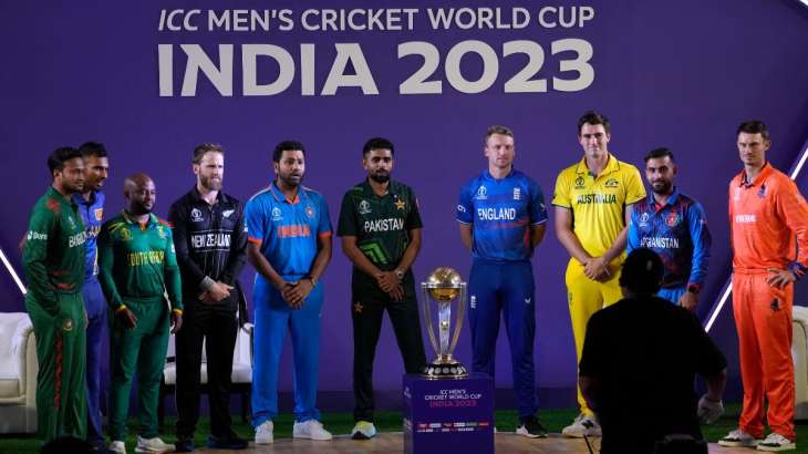 All ten participating teams' captains in an event on
