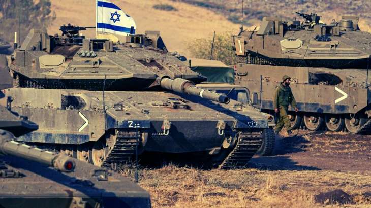 Israeli war tanks heading towards Gaza Stip to carry out an offensive. 