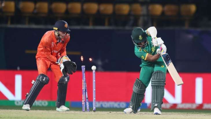 Temba Bavuma gets outfoxed by Roelof van der Merwe of the Netherlands.