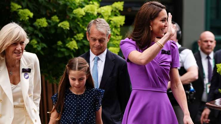 ब्रिटेन की कैथरीन, वेल्स की राजकुमारी और राजकुमारी चार्लोट 2024 विंबलडन के चौदहवें दिन - इंडिया टीवी