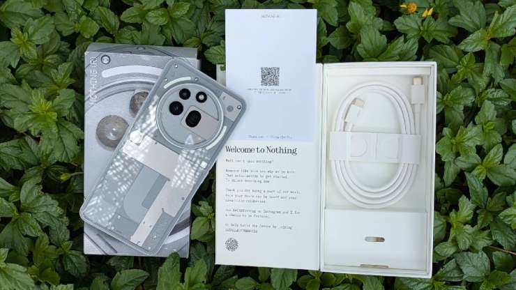 Nothing Phone 3a Pro: Retail box - India Tv