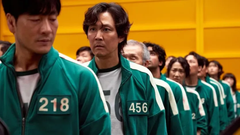 These days a Korean web series 'Squid Game 2' is in a lot of discussion. The audience will be surprised to know that it is being said about this web series is inspired by a real incident in South Korea. In South Korea, in the 1970s and 1980s, people were captured and put in torture camps, and they were given many kinds of trouble. A very large number of people were kept in an orphanage named Brothers Homes. According to some reports, when people were rescued from Brothers Homes, many of them died. On social media, citing the example of this incident, it is being told that the web series 'Squid Game 2' is inspired by this.
