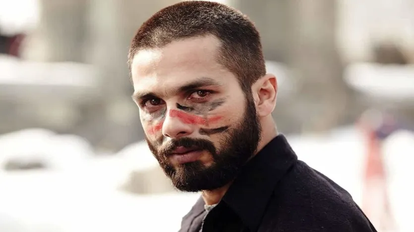 Haider is among Shahid Kapoor's most notable films, demonstrating his flexibility and skill as an actor. Shahid not only did a fantastic job portraying the role's intricacy, but he also showed off his range as an actor.