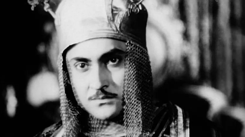 Late actor Ashok Kumar played the role of Badshah Naseerudin Humayun in the 1945 historical drama film Humayun, directed by Mehboob Khan. In the year, this film ranked as the eighth highest-grossing Indian picture. Ashok Kumar, Veena, Shah Nawaz, and Nargis as Hamida Bano were among the main cast members of Humayun movie. 