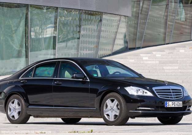 mercedes benz s600 features of world s most sophisticated armoured vehicle acquired by mukesh ambani mercedes benz s600 features of world s most sophisticated armoured vehicle acquired by mukesh ambani