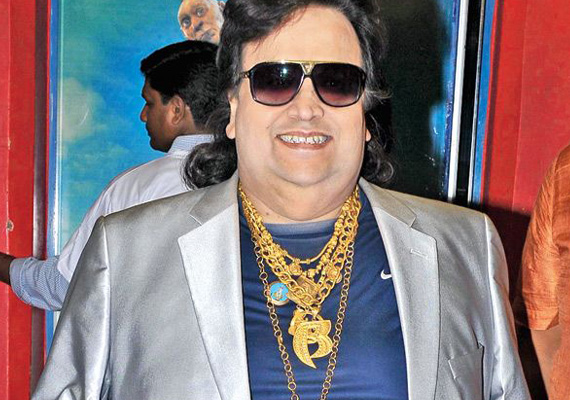 Disco king Bappi Lahiri sings cabaret – India TV