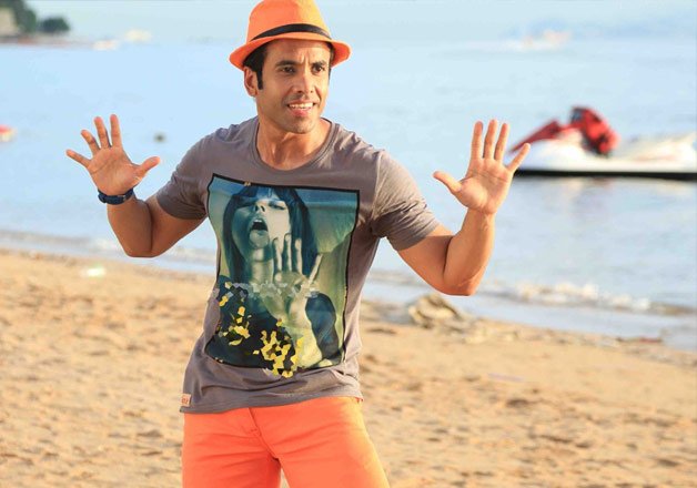 wish salman luck for prem ratan dhan payo tusshar