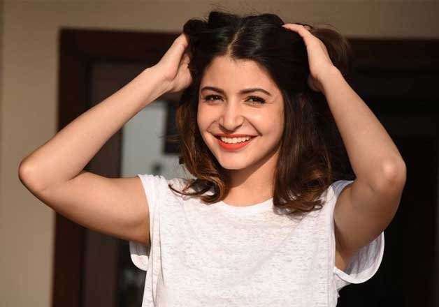 The New Teaser Of 'Sultan' Shows Anushka Sharma Beating The Shit Out Of Men  Twice Her Size!