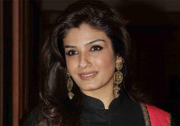 Raveena Tandon Videosex - Raveena Tandon sexist twitter controversy | IndiaTV Newsq | Bollywood News  â€“ India TV