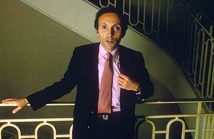 #39 Love Story #39 Author Erich Segal Dies Aged 72 Hollywood News India TV