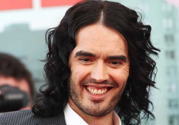 Russell Brand turns yoga teacher – India TV