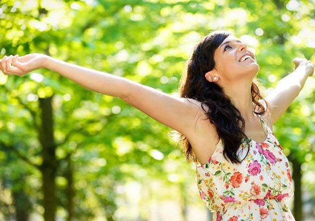 Learn how to keep your bare arms free from sun tan | IndiaTV News ...