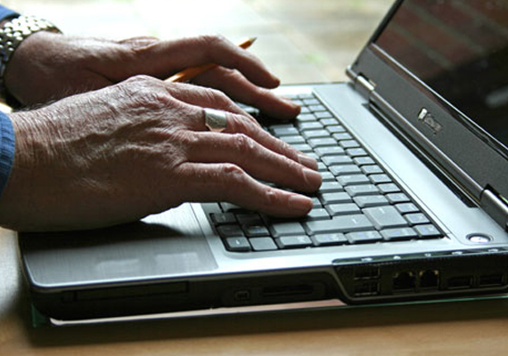 fake email sends pak pmo into a tizzy