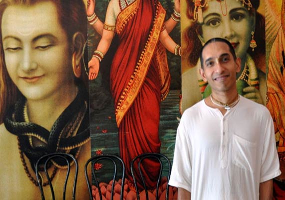 Krishna Devotee From Mumbai Rasanath Das Leading Occupy Wall Street ...