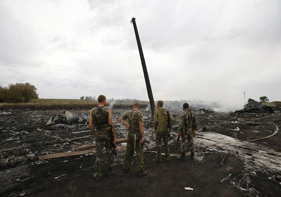 volatile security hampers mh17 probe