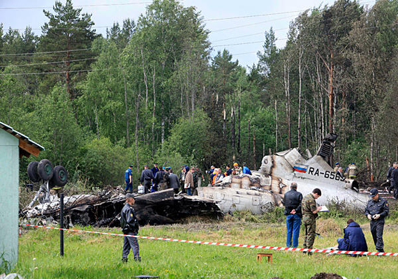 52 killed in Russian plane crash