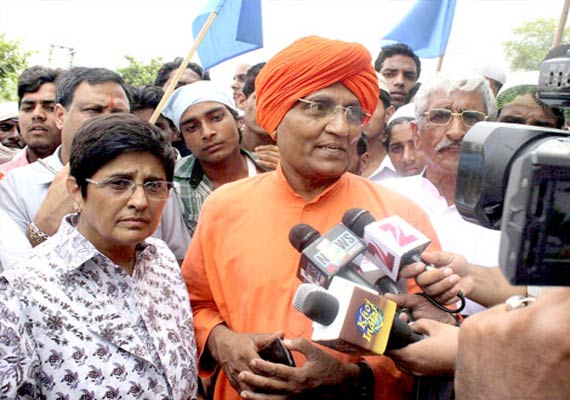 aginvesh asks bedi to come clean in cheating case