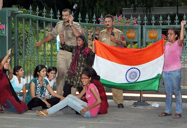 Case for defacing wall of PM's residence | India News – India TV