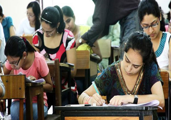 Civil Services prelims candidates cannot attend foundation course: Government