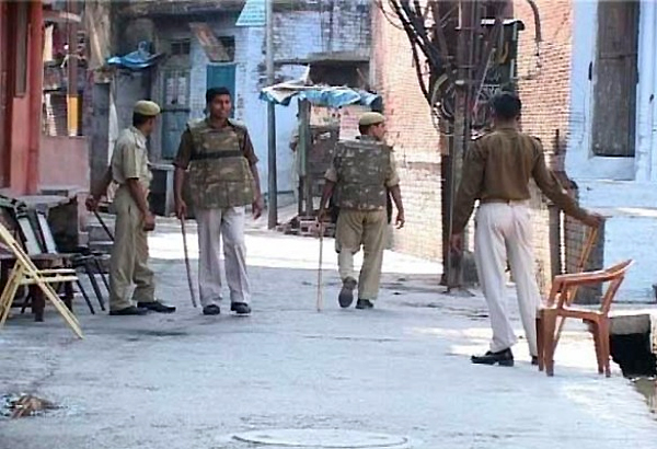 Curfew in four areas of Bareilly