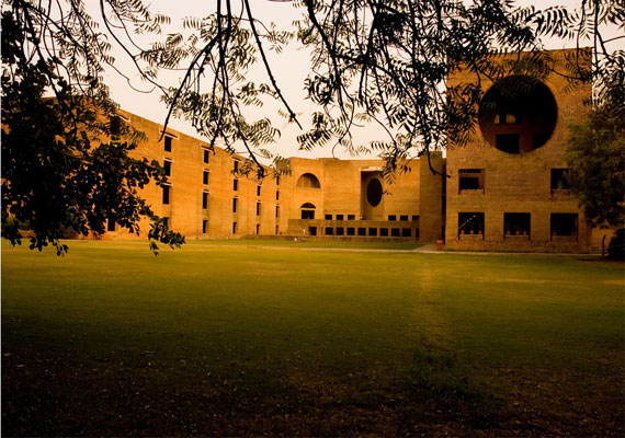 IIM Lucknow to offer full-fledged PG programme in Sustainable Management -  India Today