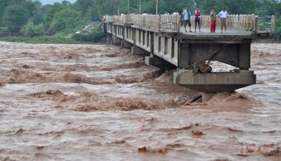 J&K govt to provide seeds, fertilisers to flood-hit farmers