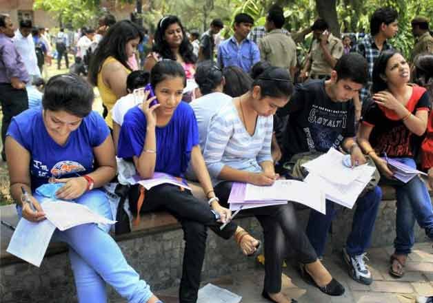cbse bars students from wearing rings bracelets during test