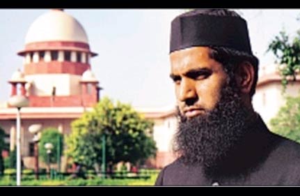 Law Student Asked To Remove Cap Inside Supreme Court - India TV News