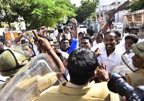 Security Beefed Up In Tamil Nadu After Sporadic Violence – India TV