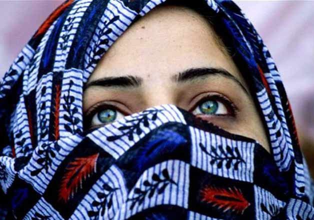 reaction over kashmiri muslim woman denied flat because of religion