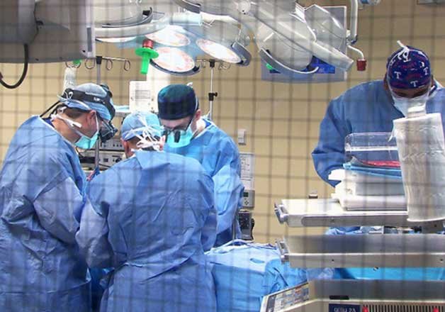 55-kg tumour removed from 26-yr-old patient's body