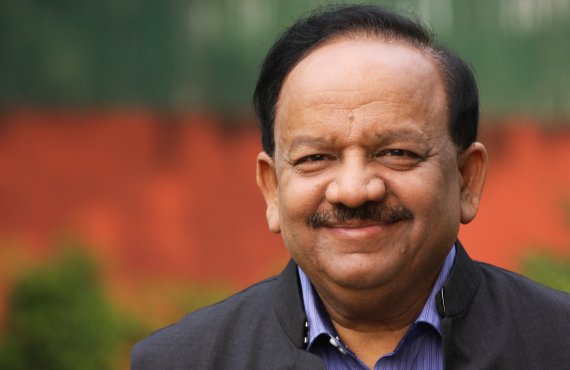 We should launch a war against cancer: Harsh Vardhan - India TV News