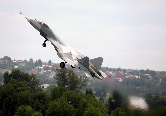 India commits $6 bn for developing stealth jet with Russia