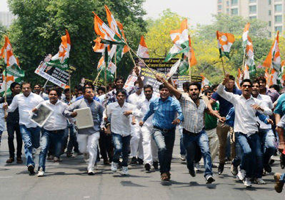 LoC attack: Youth Congress workers protest outside Pak High Commission ...
