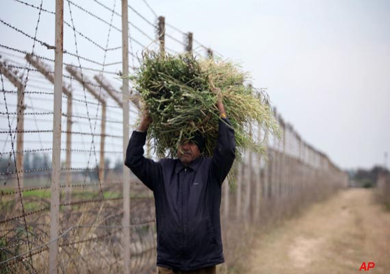 night curfew along indo pak border extended by 2 months