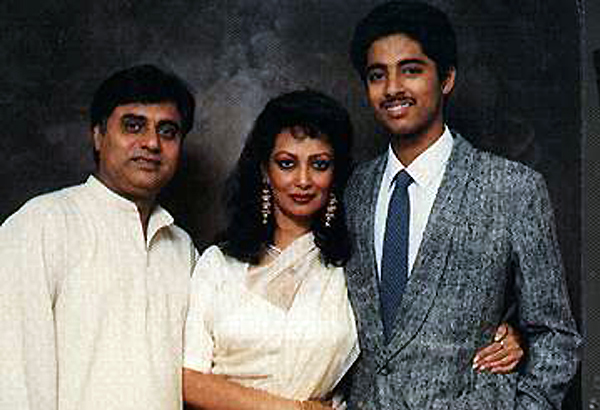 triple tragedy for chitra singh triple tragedy for chitra singh