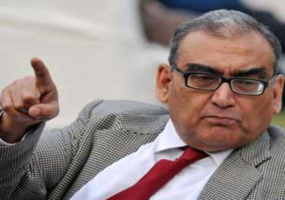 80 of hindus and muslims have fallen prey to communalism justice katju