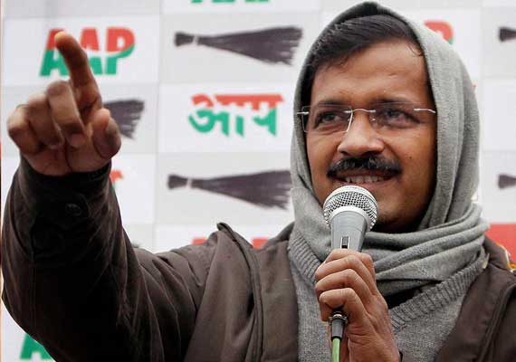 Auto brigade deserts Kejriwal ahead of LS poll campaign