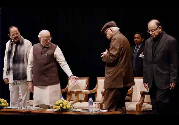 Expose negative tactics of Congress, PM Modi asks BJP MPs | National ...