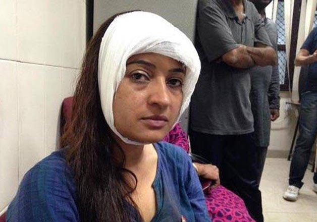 CCTV Footage Shows AAP MLA Alka Lamba Vandalising Sweet Shop India TV