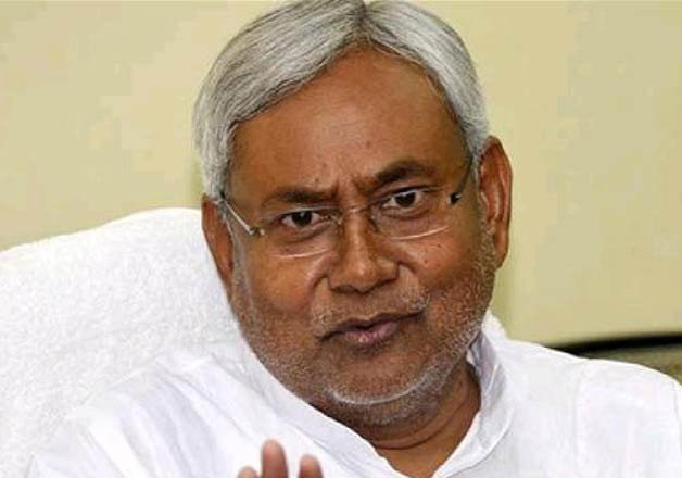 Nitish dismisses speculation about Manjhi's removal