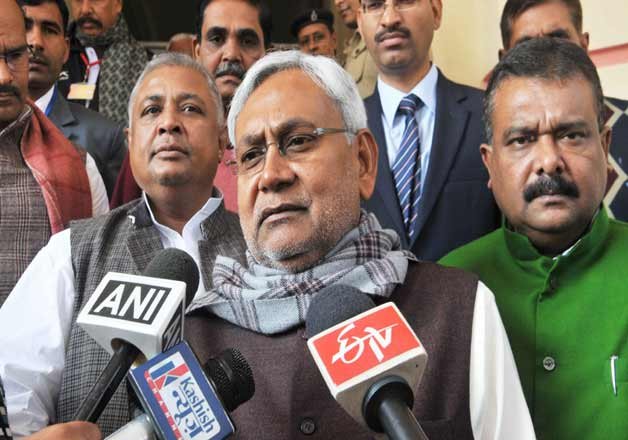 Nitish Kumar smells 'conspiracy' in Azizpur violence