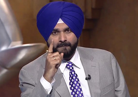 Navjot Singh Sidhu appears wearing Army badges in fashion show