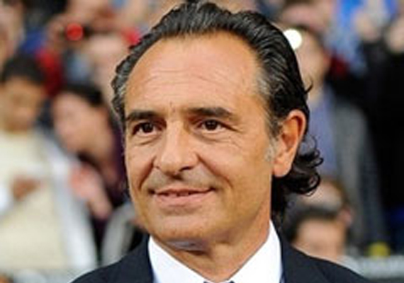 italy bid to topple spain as european kings