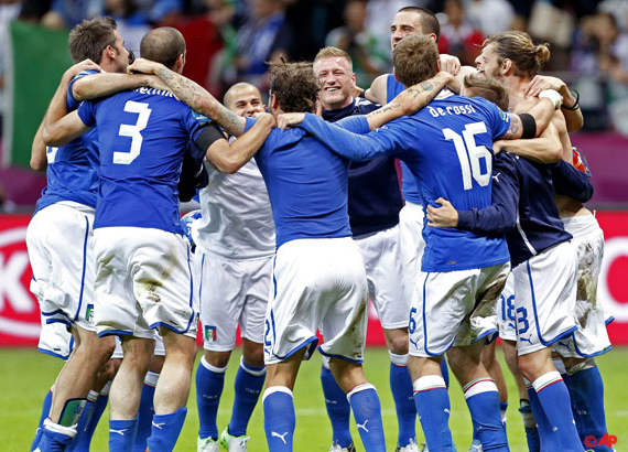 italy celebrates a magical night against germany