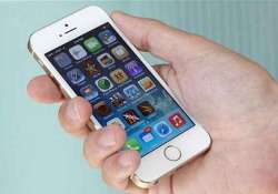 apple iphone 5s 5c among top three sellers at major us carriers